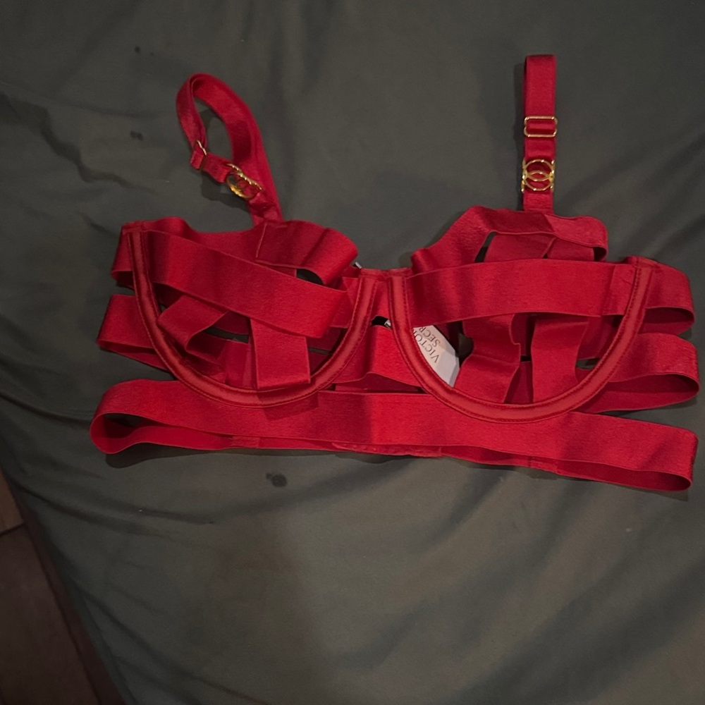 Victoria's Secret Fiery Red Strappy Bra